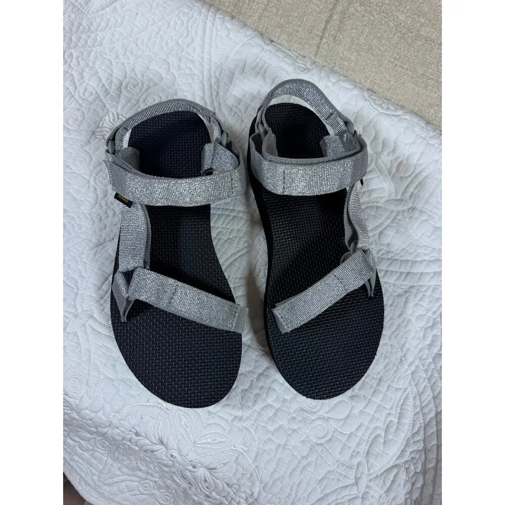Teva Women 8 Silver Black Universal Metallic Strap Outdoor Sport Sandals Shoes